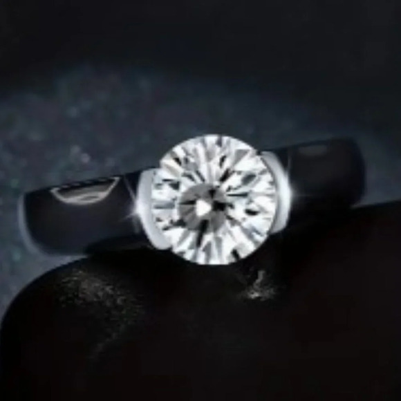 Unisex 2 Carat Moissanite 925 Sterling Silver 18K Golden Plated Ring Size 9 - Picture 3 of 8